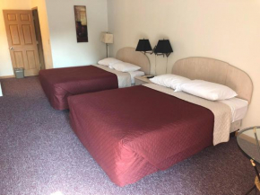 Отель Wheels Motel  Грейбулл